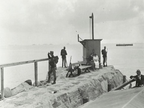 A submarine safeguarding Denmark's neutrality